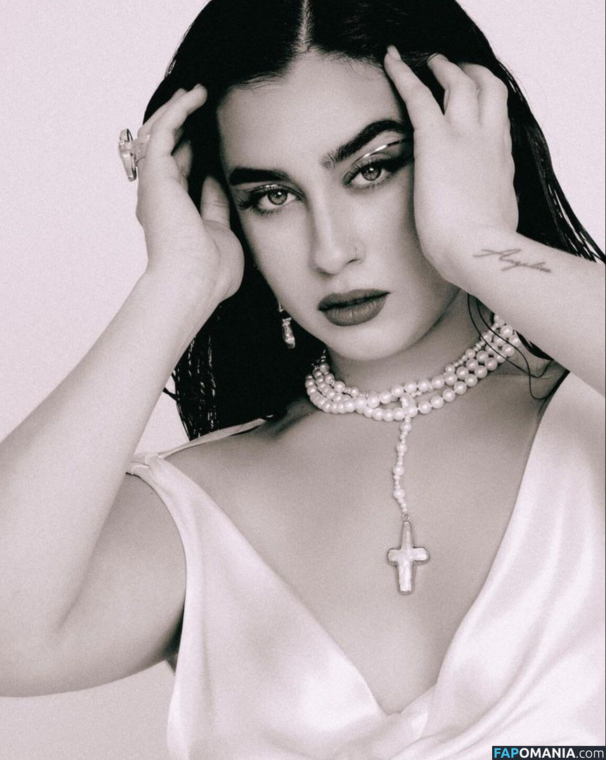 Lauren Jauregui / laurenjauregui / pink_narcissus23 Meztelen OnlyFans  Kikerült fotó #12
