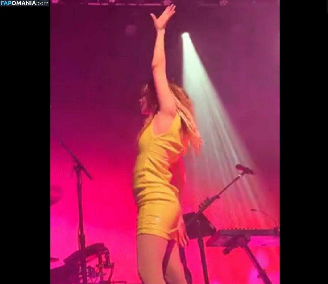 Lauren Mayberry / laurenevemayberry Meztelen OnlyFans  Kikerült fotó #591