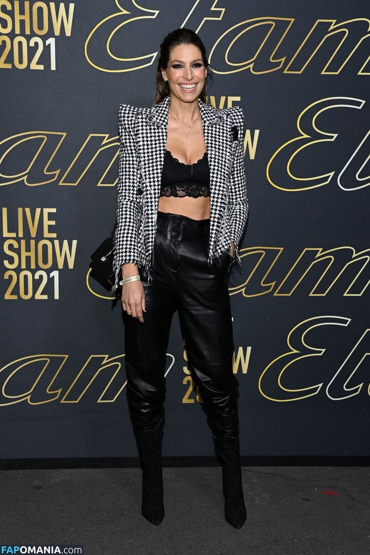 Laury Thilleman / laurythilleman Meztelen OnlyFans  Kikerült fotó #6