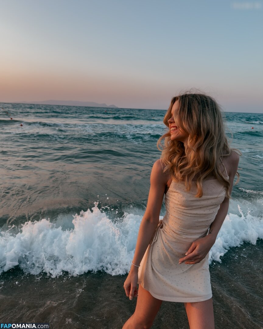 Lea Peach / Looskanal / lea / wifiloo_m Meztelen OnlyFans  Kikerült fotó #780