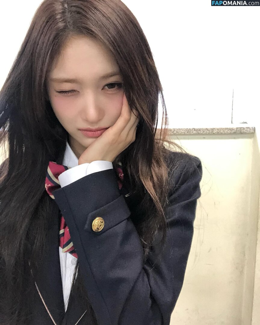 Lee Hyun-Seo / eeseooes / https: / iveleeseoi Meztelen OnlyFans  Kikerült fotó #5