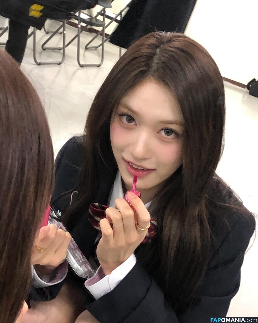 Lee Hyun-Seo / eeseooes / https: / iveleeseoi Meztelen OnlyFans  Kikerült fotó #7
