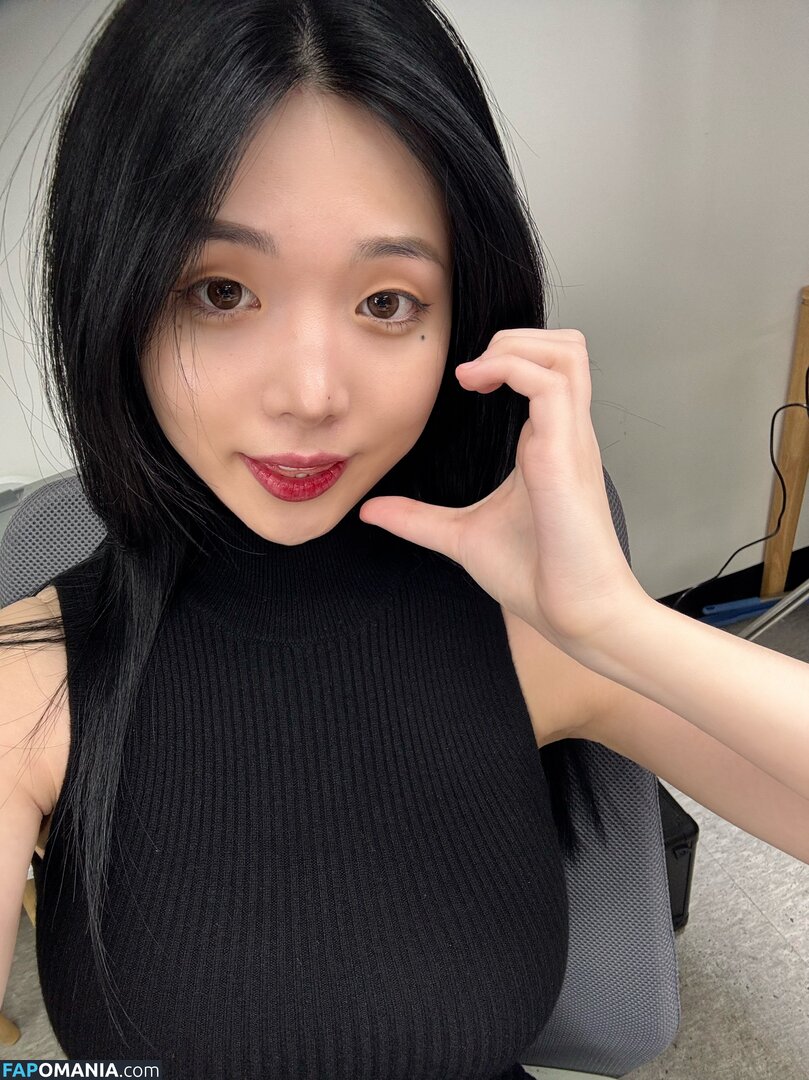 Lee Yeonwoo / yeonwooahh / 이연우 Meztelen OnlyFans  Kikerült fotó #31