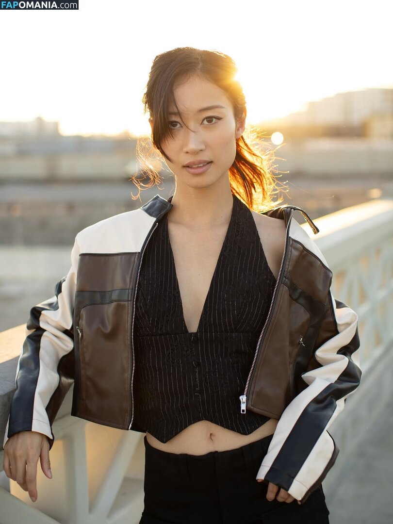 Famous Asian tiktoker / Leenda Dong / leendadong / leendaphotodumps Meztelen OnlyFans  Kikerült fotó #3