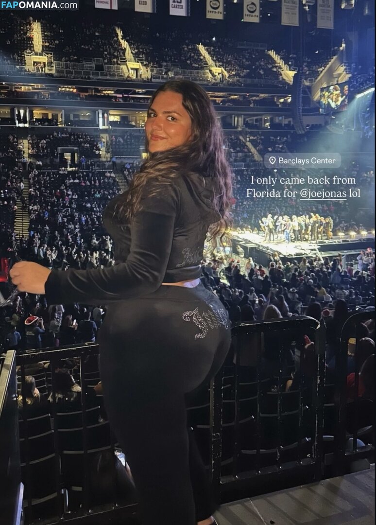 Lejneziri / lejlaneziri Meztelen OnlyFans  Kikerült fotó #1