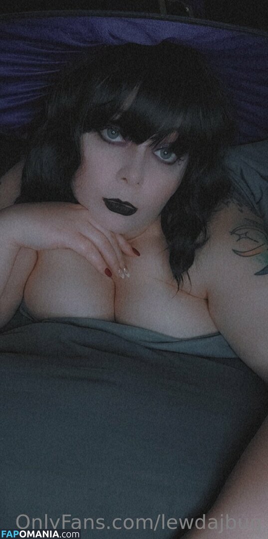 lewdajbug Meztelen OnlyFans  Kikerült fotó #3