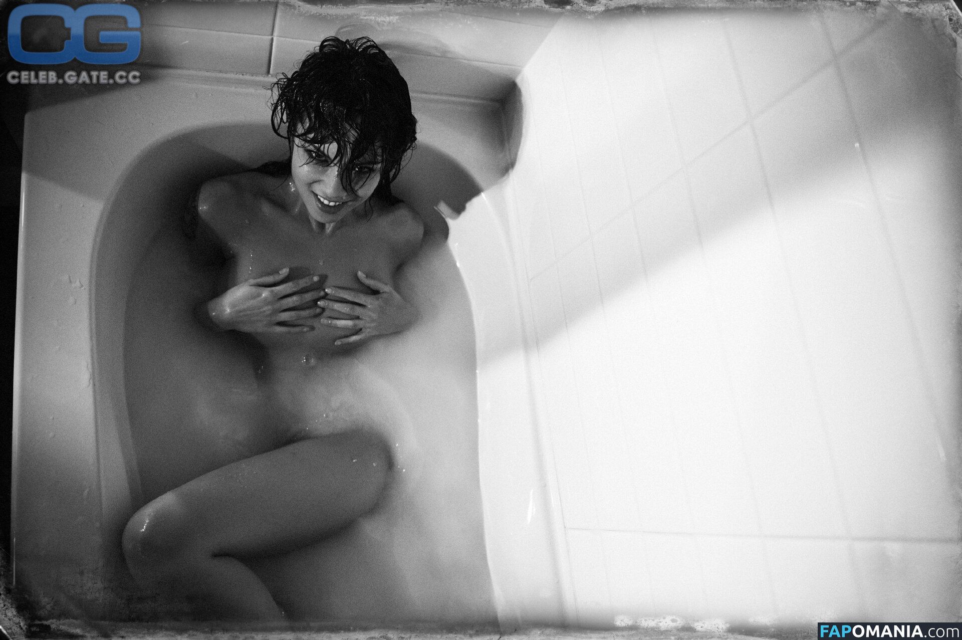 Lexa Doig Meztelen OnlyFans  Kikerült fotó #7