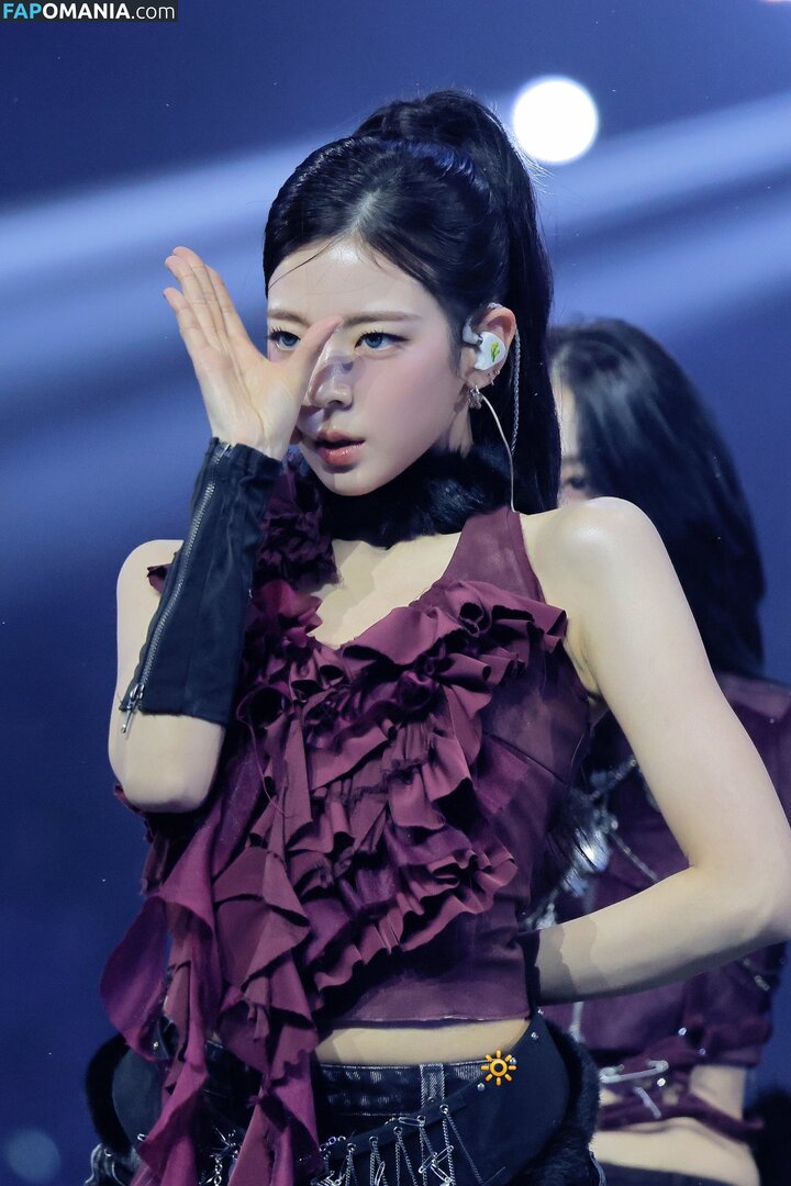 Choi Ji-su / ITZY / lia_loves___ / 최지수 Meztelen OnlyFans  Kikerült fotó #1