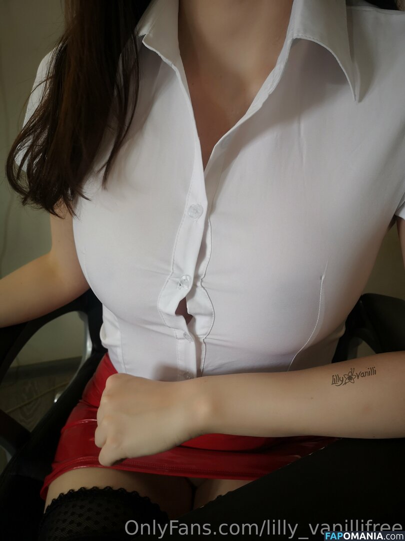 __luvyl / lilly_vanillifree Meztelen OnlyFans  Kikerült fotó #2