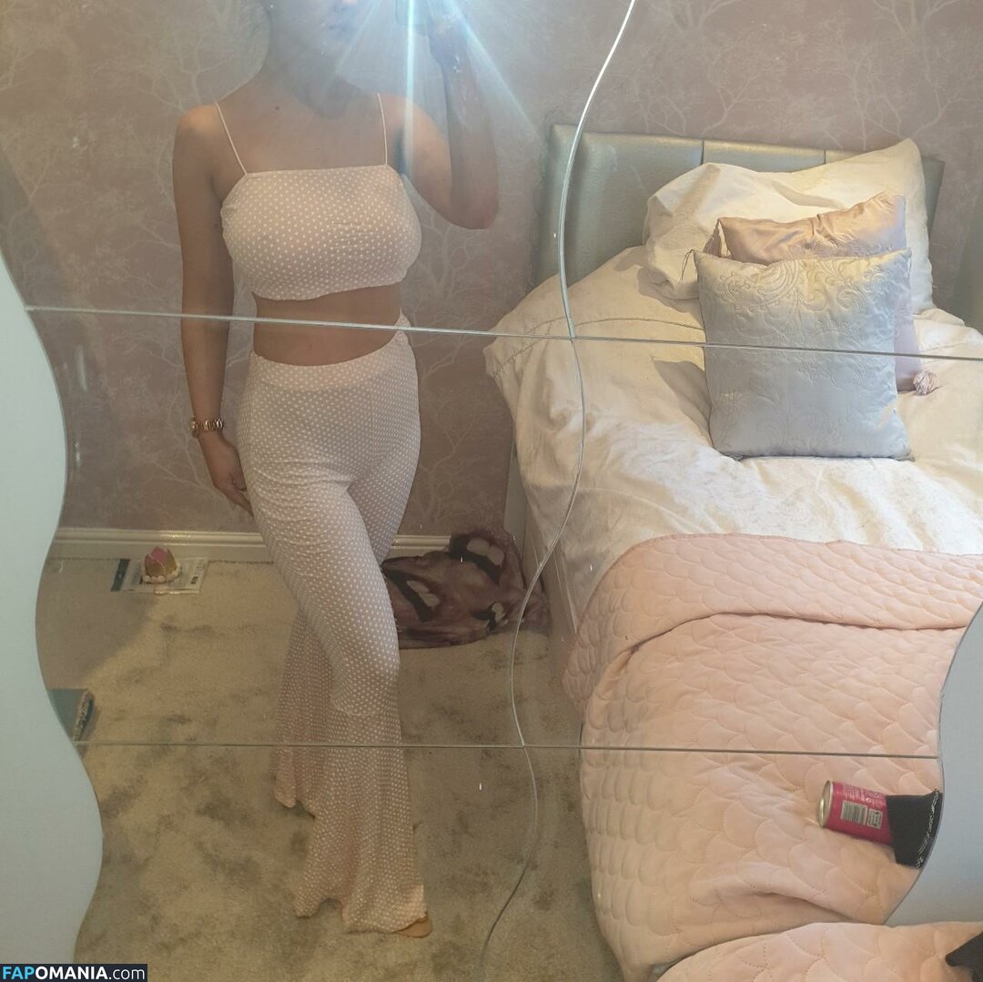 lilly_spunk / lillyspunk / outer.space.fairy Meztelen OnlyFans  Kikerült fotó #41