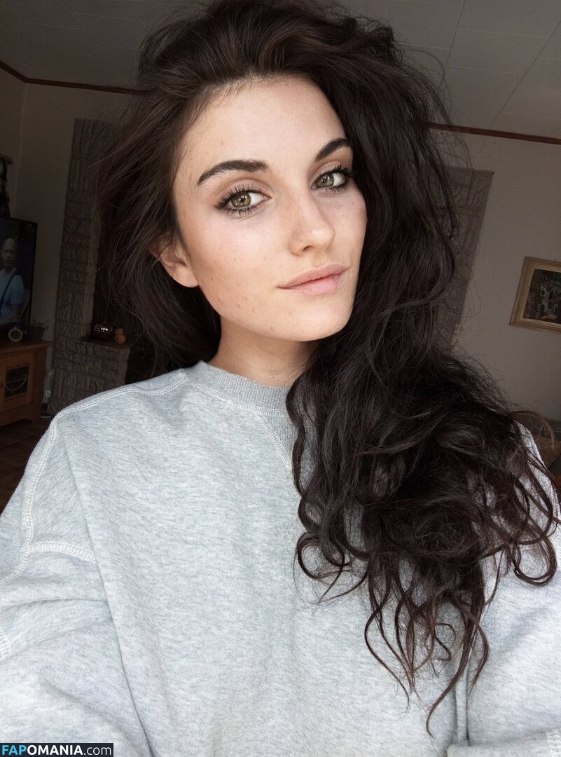lilouveee Meztelen OnlyFans  Kikerült fotó #1