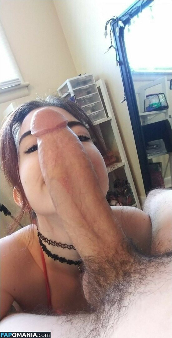 LilRedVelvettt / lil.redvelvet / lilredvelvet Meztelen OnlyFans  Kikerült fotó #3
