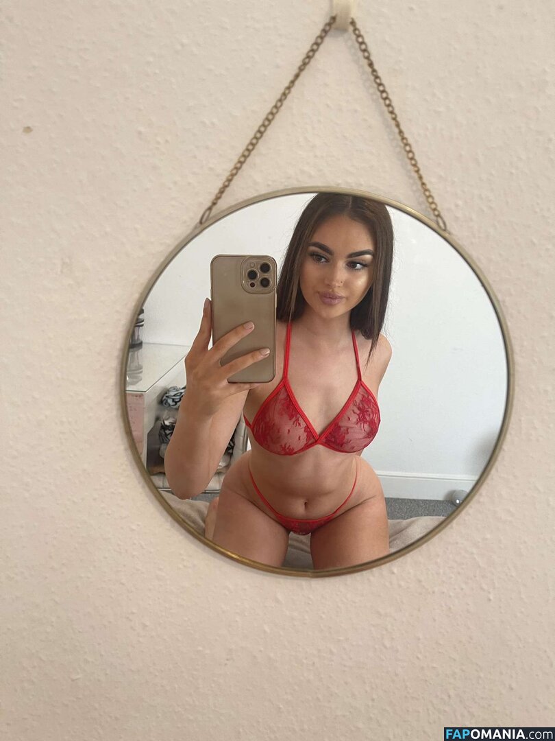 Lily Mascall / lilym03 / lilymascall Meztelen OnlyFans  Kikerült fotó #1