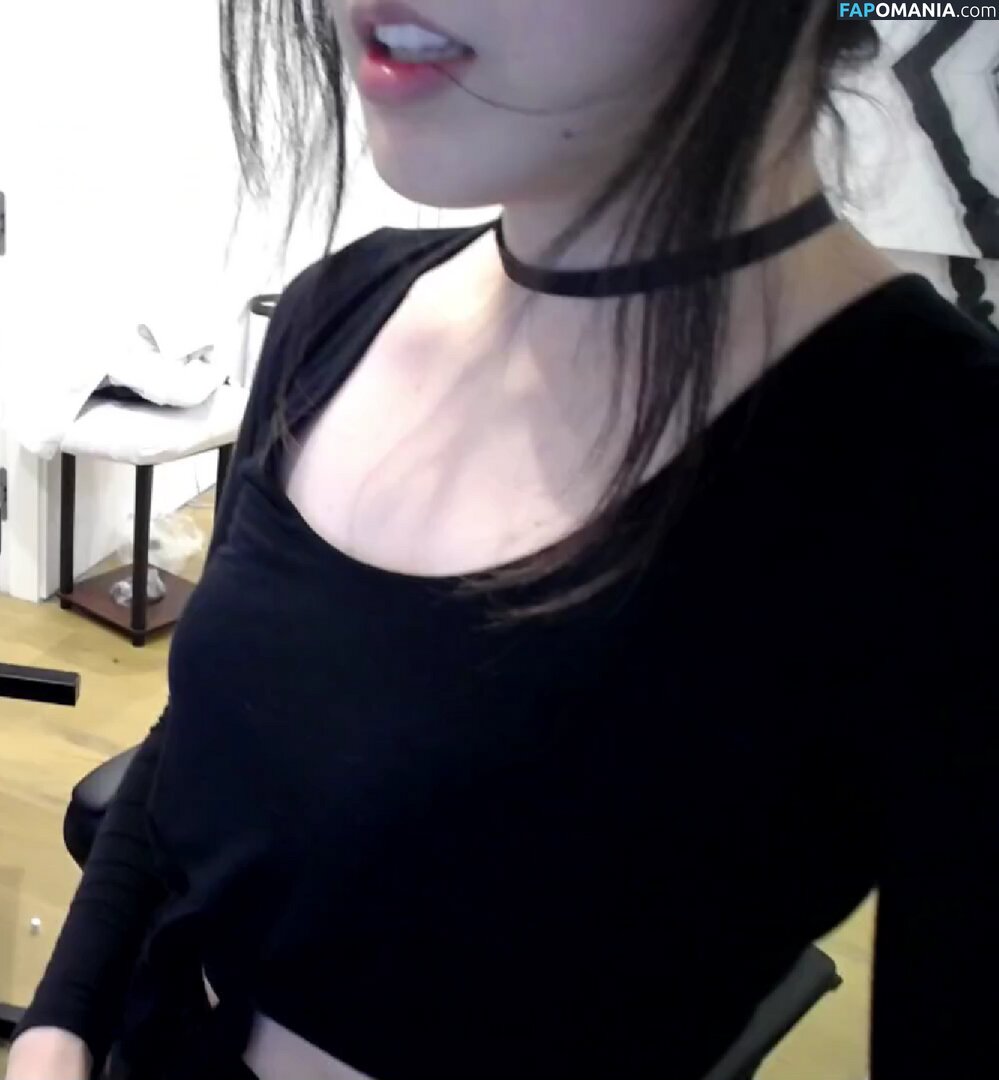 LilyPichu / onlysaber Meztelen OnlyFans  Kikerült fotó #105