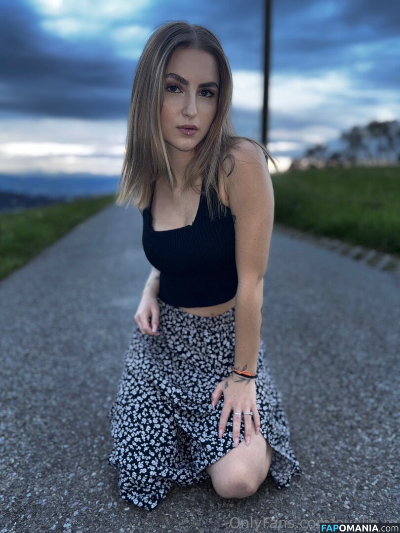 lindsilanestyle / linidreams Meztelen OnlyFans  Kikerült fotó #8