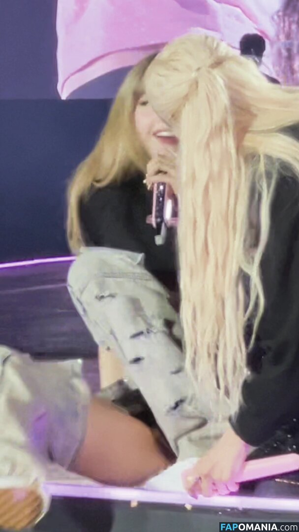 Lisa Blackpink Meztelen OnlyFans  Kikerült fotó #276