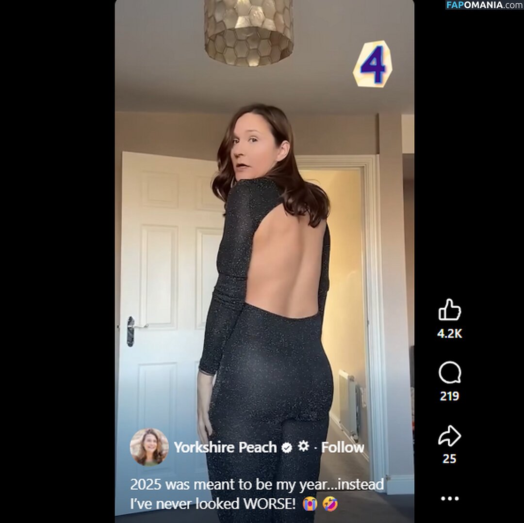 Lisa Dollan / yorkshire_peach Meztelen OnlyFans  Kikerült fotó #4