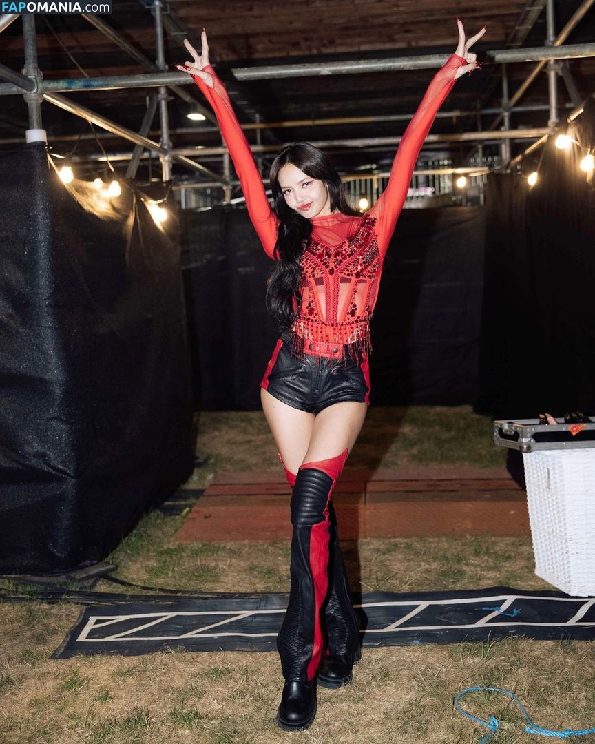 Blackpink / Lisa / lalalalisa_m / lisaamane Meztelen OnlyFans  Kikerült fotó #11