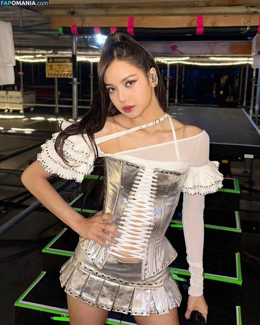 Blackpink / Lisa / lalalalisa_m / lisaamane Meztelen OnlyFans  Kikerült fotó #85