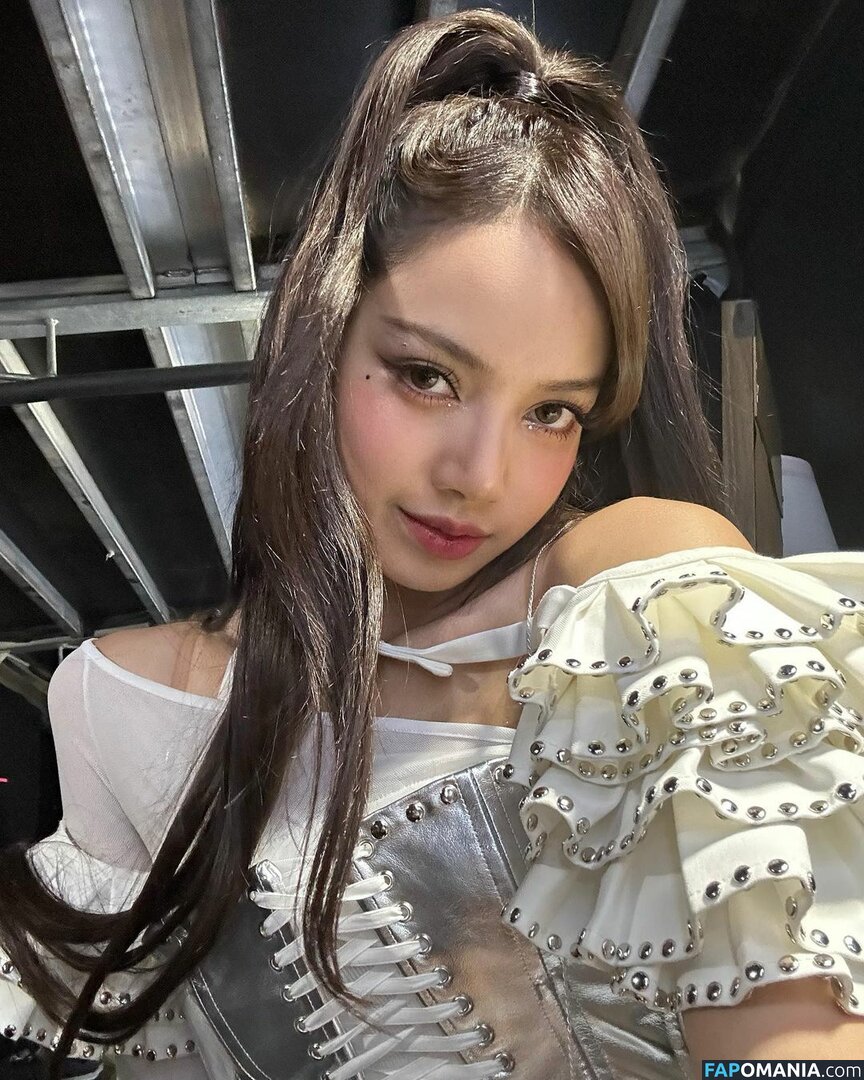 Blackpink / Lisa / lalalalisa_m / lisaamane Meztelen OnlyFans  Kikerült fotó #86
