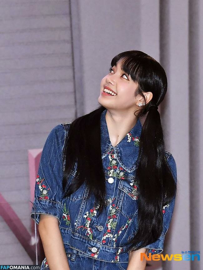 Blackpink / Lisa / lalalalisa_m / lisaamane Meztelen OnlyFans  Kikerült fotó #92