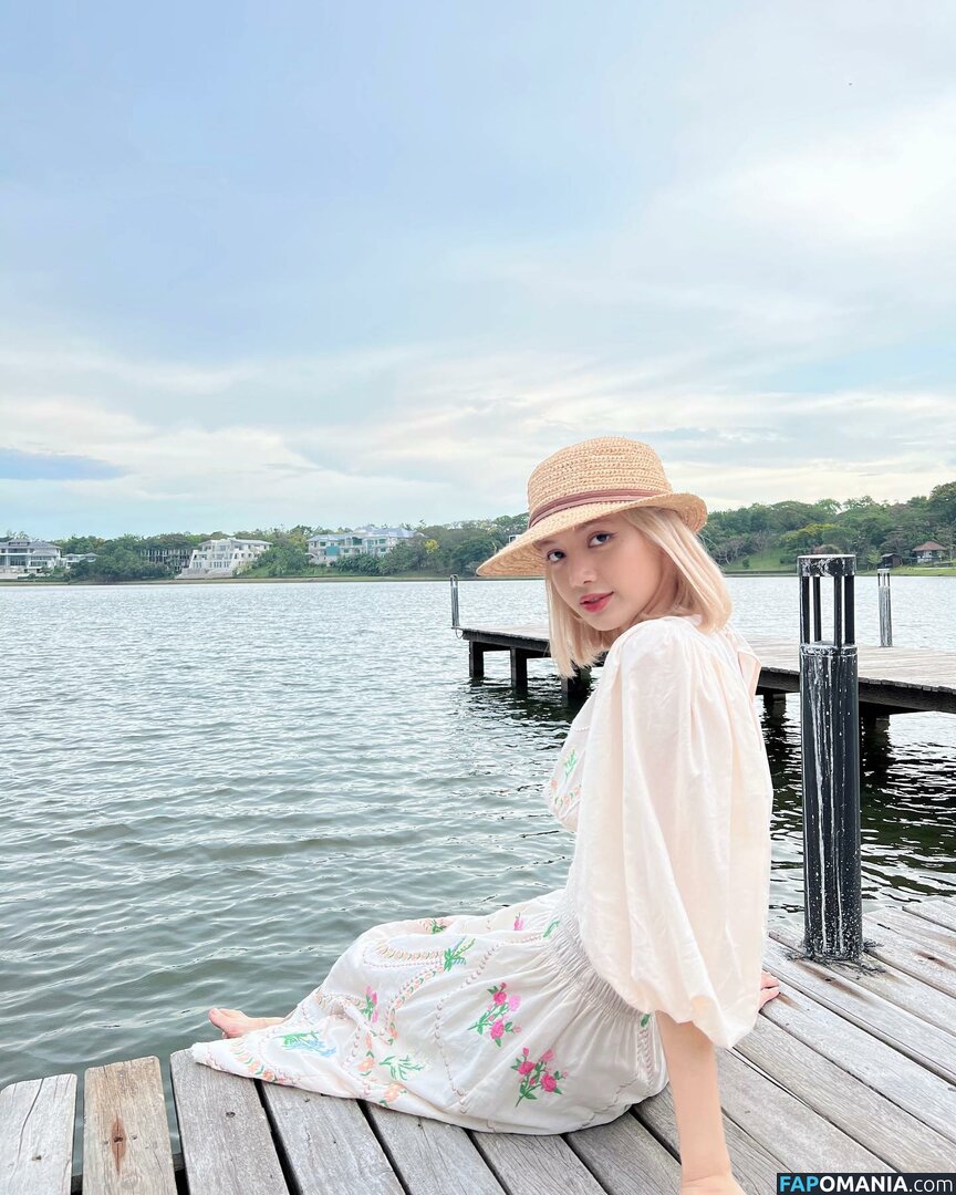 Blackpink / Lisa / lalalalisa_m / lisaamane Meztelen OnlyFans  Kikerült fotó #222