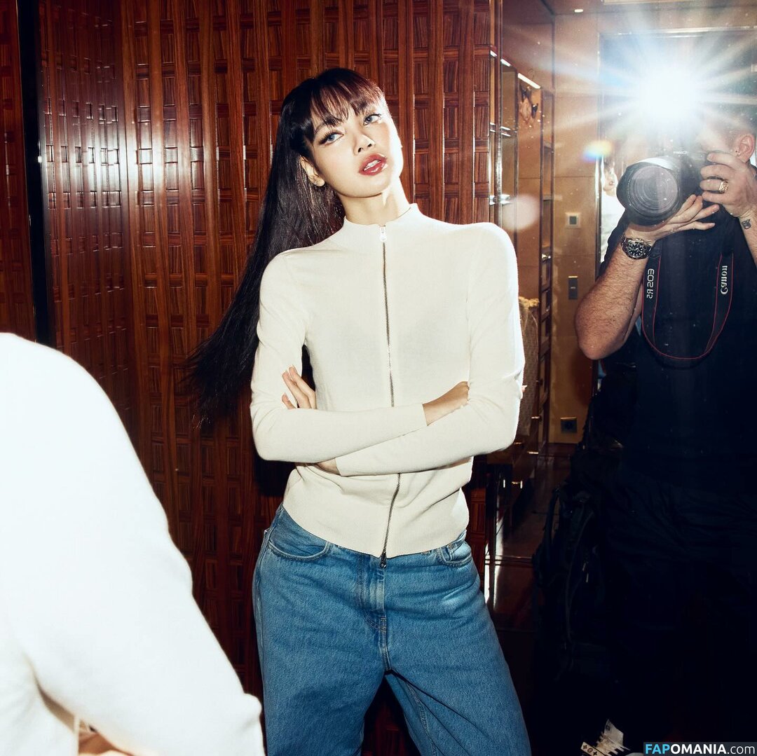 Blackpink / Lisa / lalalalisa_m / lisaamane Meztelen OnlyFans  Kikerült fotó #349