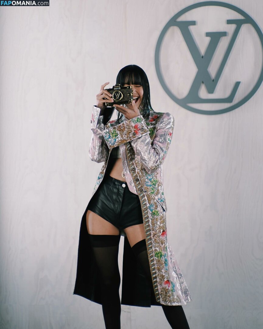 Blackpink / Lisa / lalalalisa_m / lisaamane Meztelen OnlyFans  Kikerült fotó #423