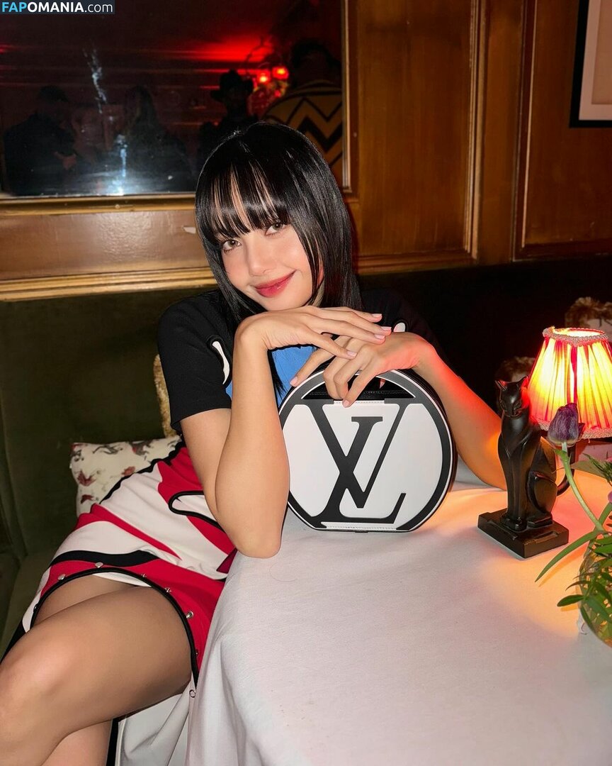 Blackpink / Lisa / lalalalisa_m / lisaamane Meztelen OnlyFans  Kikerült fotó #434