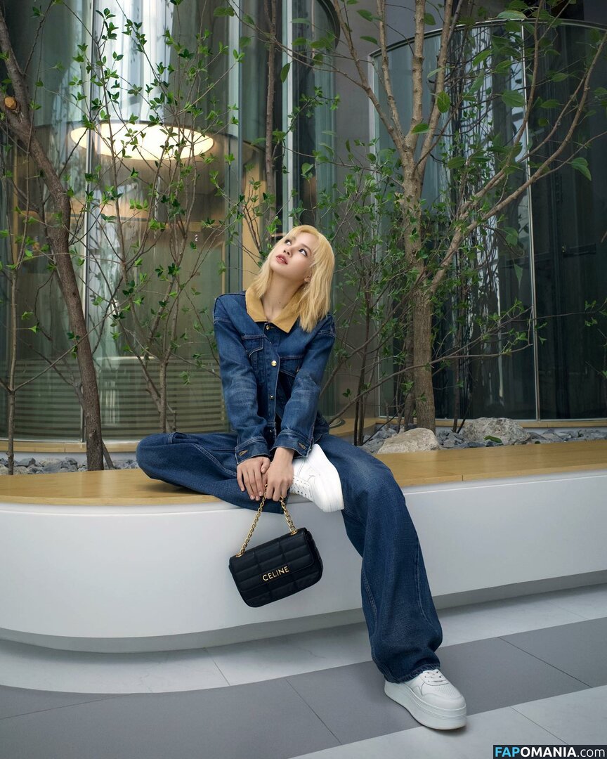 Blackpink / Lisa / lalalalisa_m / lisaamane Meztelen OnlyFans  Kikerült fotó #508