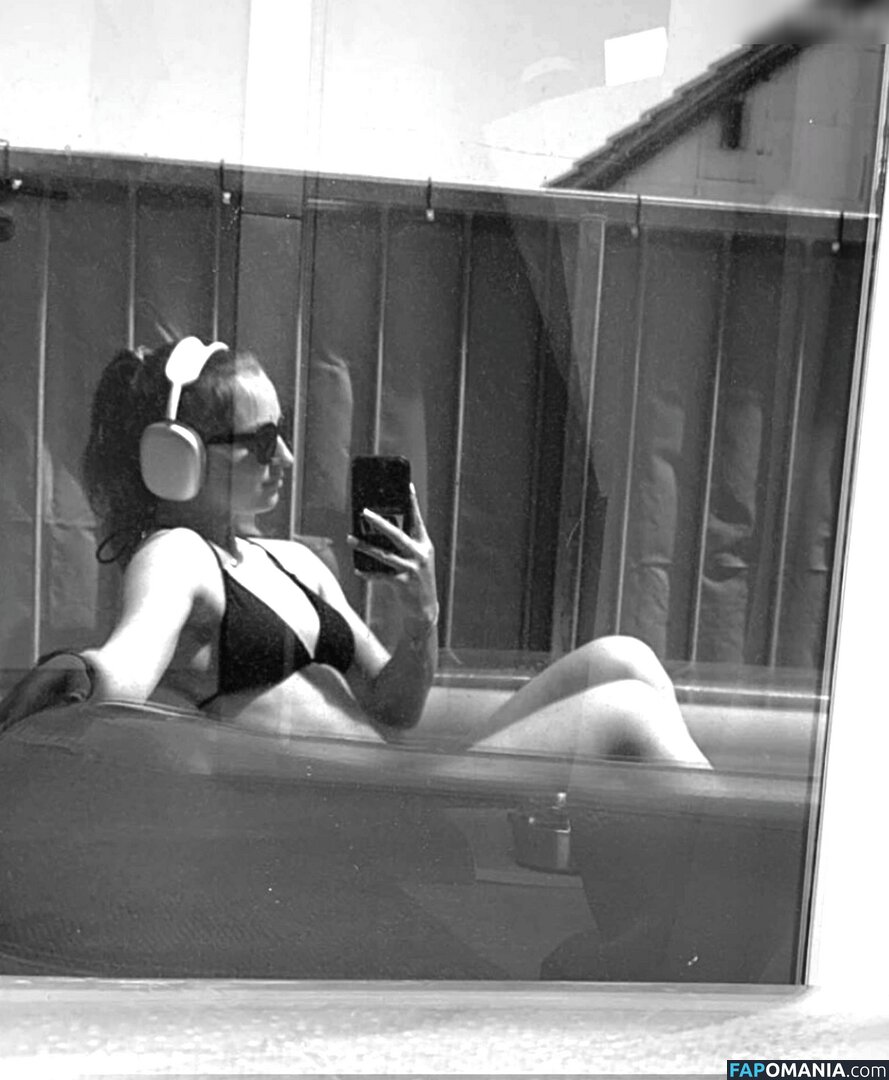 Lisamoto / lisaa.moto Meztelen OnlyFans  Kikerült fotó #72