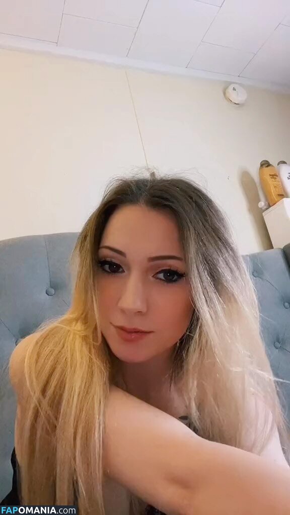 Little Momma / Littleemommaa21 / littlee.mommaa23 / littleemommaa23 Meztelen OnlyFans  Kikerült fotó #2