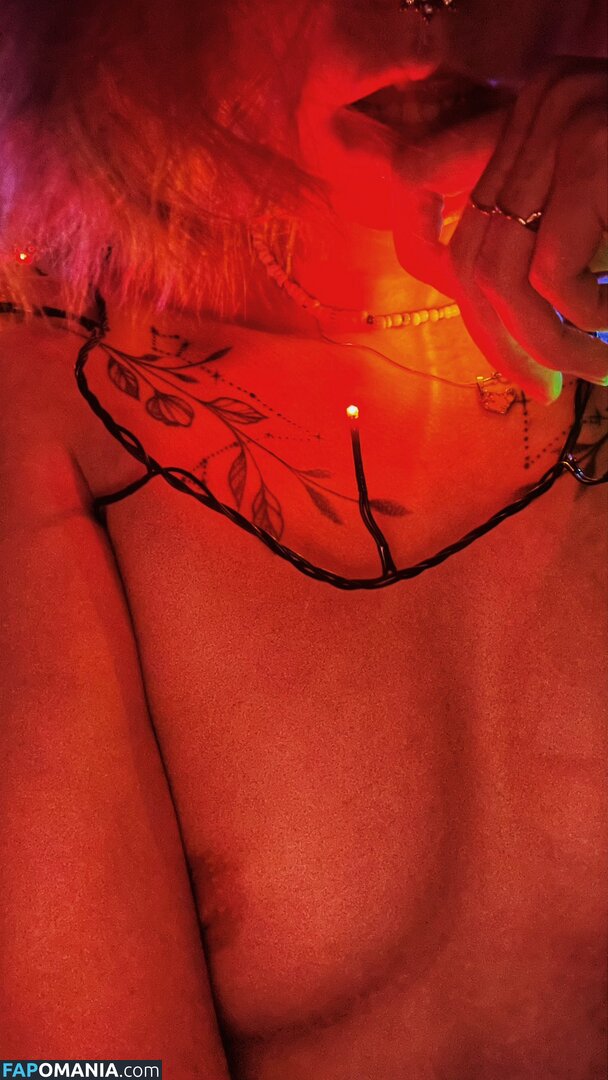 Little Satana / little.satana / s.satana_666 / tomnaya_satana Meztelen OnlyFans  Kikerült fotó #24