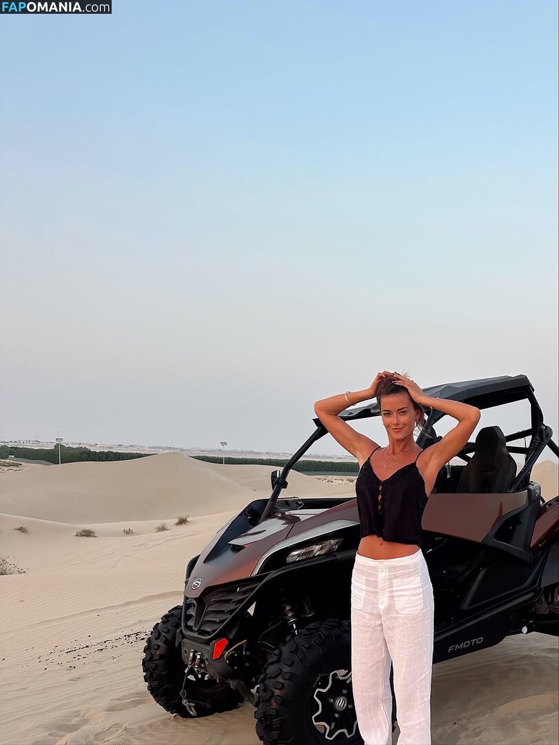 Liv Bentley / Olivia Bentley / oliviabentleyk / theoliviabentley Meztelen OnlyFans  Kikerült fotó #4