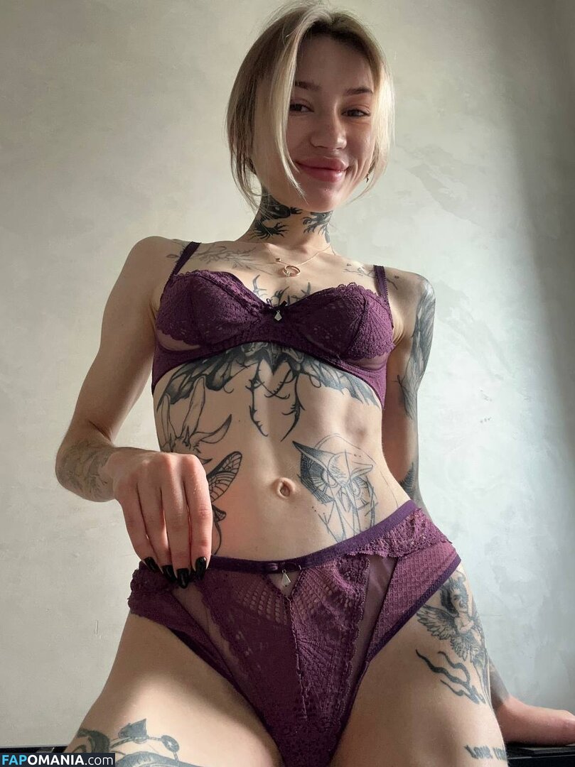 Elisabeth / liza_bet / lizabeth.rebecca Meztelen OnlyFans  Kikerült fotó #4