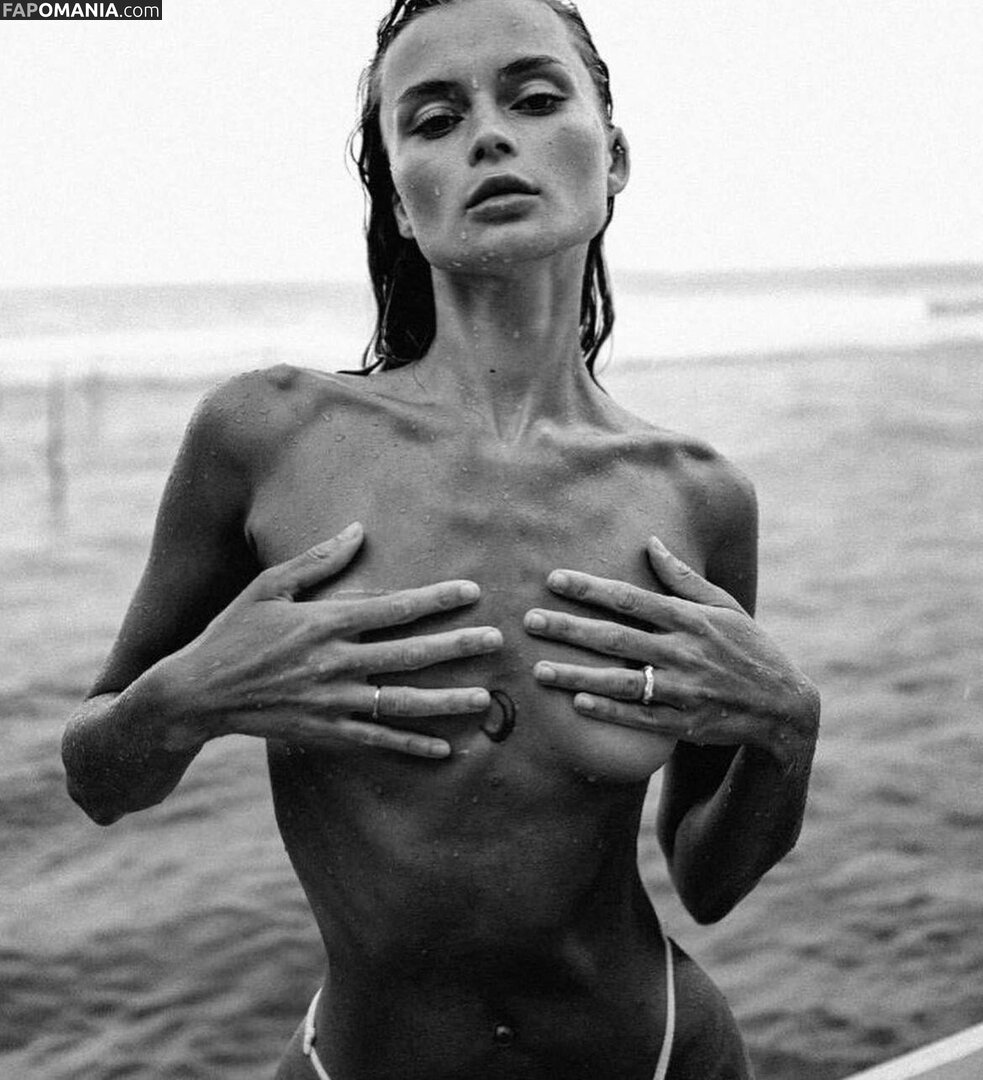 Lola Dikova / loladikovaa Meztelen OnlyFans  Kikerült fotó #3