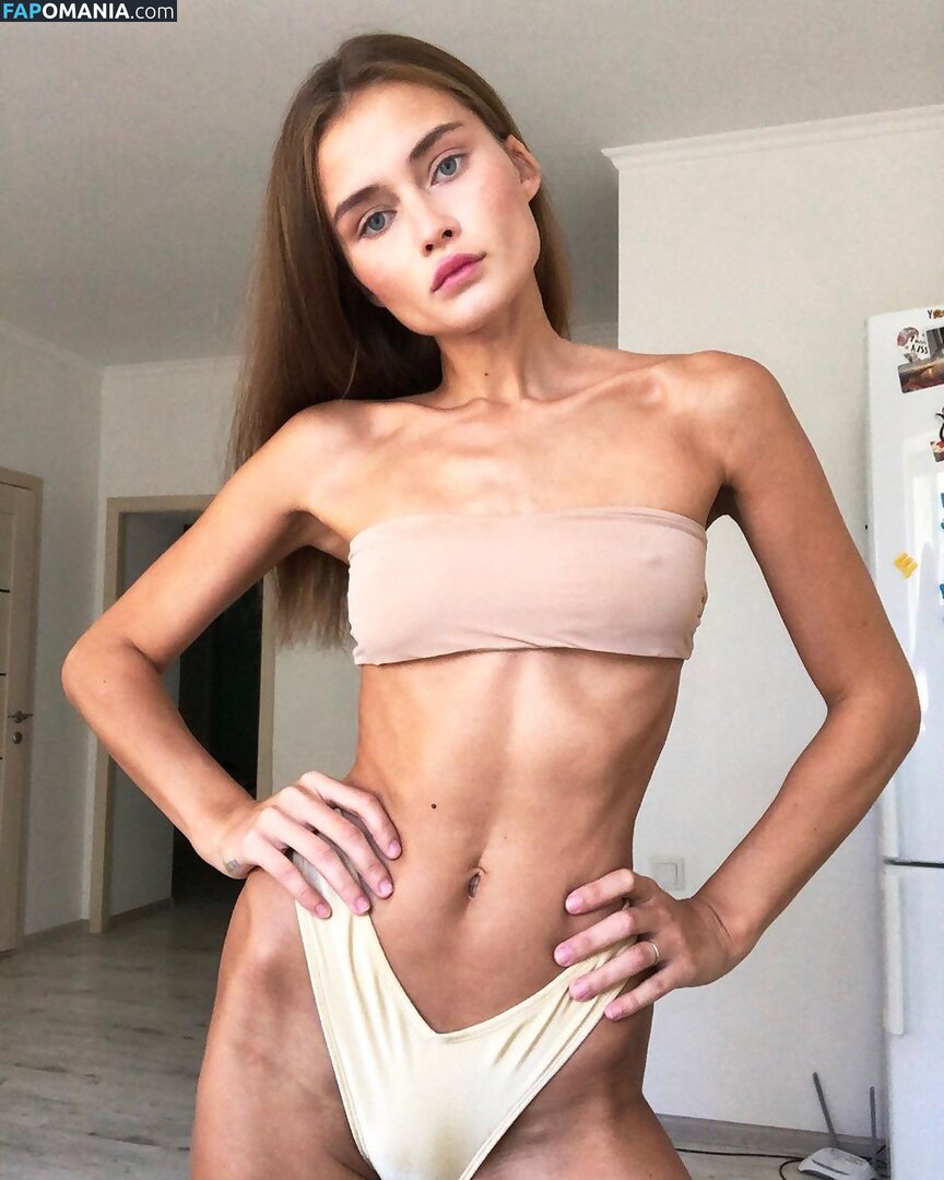 Lola Dikova / loladikovaa Meztelen OnlyFans  Kikerült fotó #6