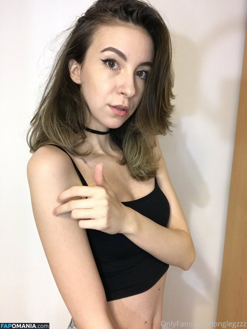 Longlegzzz / long-legzzz / nonkuh_mtshali Meztelen OnlyFans  Kikerült fotó #9