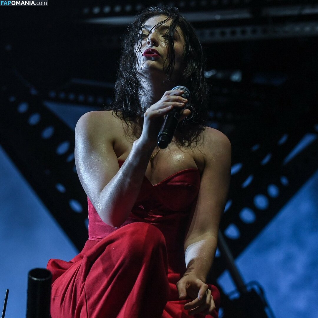 Lorde Meztelen OnlyFans  Kikerült fotó #22