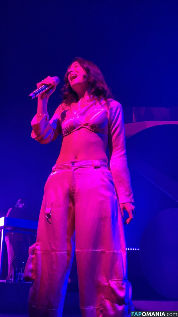 Lorde Meztelen OnlyFans  Kikerült fotó #65