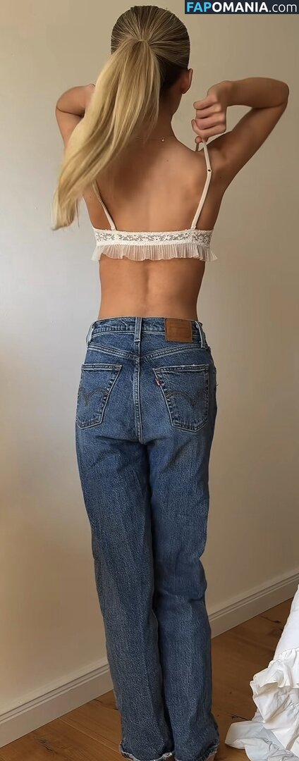 Lotta Emilie Stichler / lottastichler Meztelen OnlyFans  Kikerült fotó #22