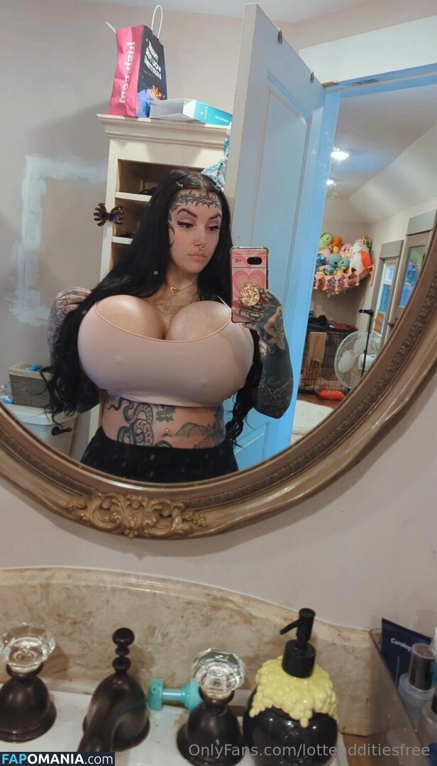 fb_0296 / lotteodditiesfree Meztelen OnlyFans  Kikerült fotó #20