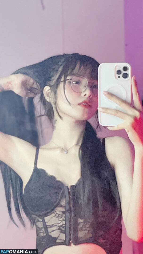 Lilith / Lou Aenlle / llthidk Meztelen OnlyFans  Kikerült fotó #12