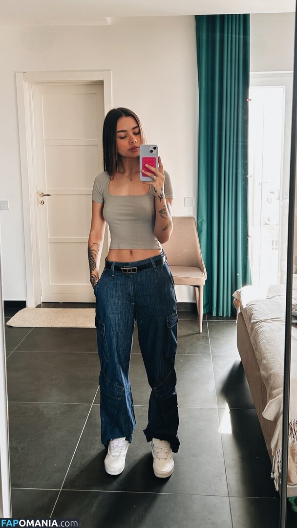 louisesantos__ / lousesantos / loweasy___ Meztelen OnlyFans  Kikerült fotó #1