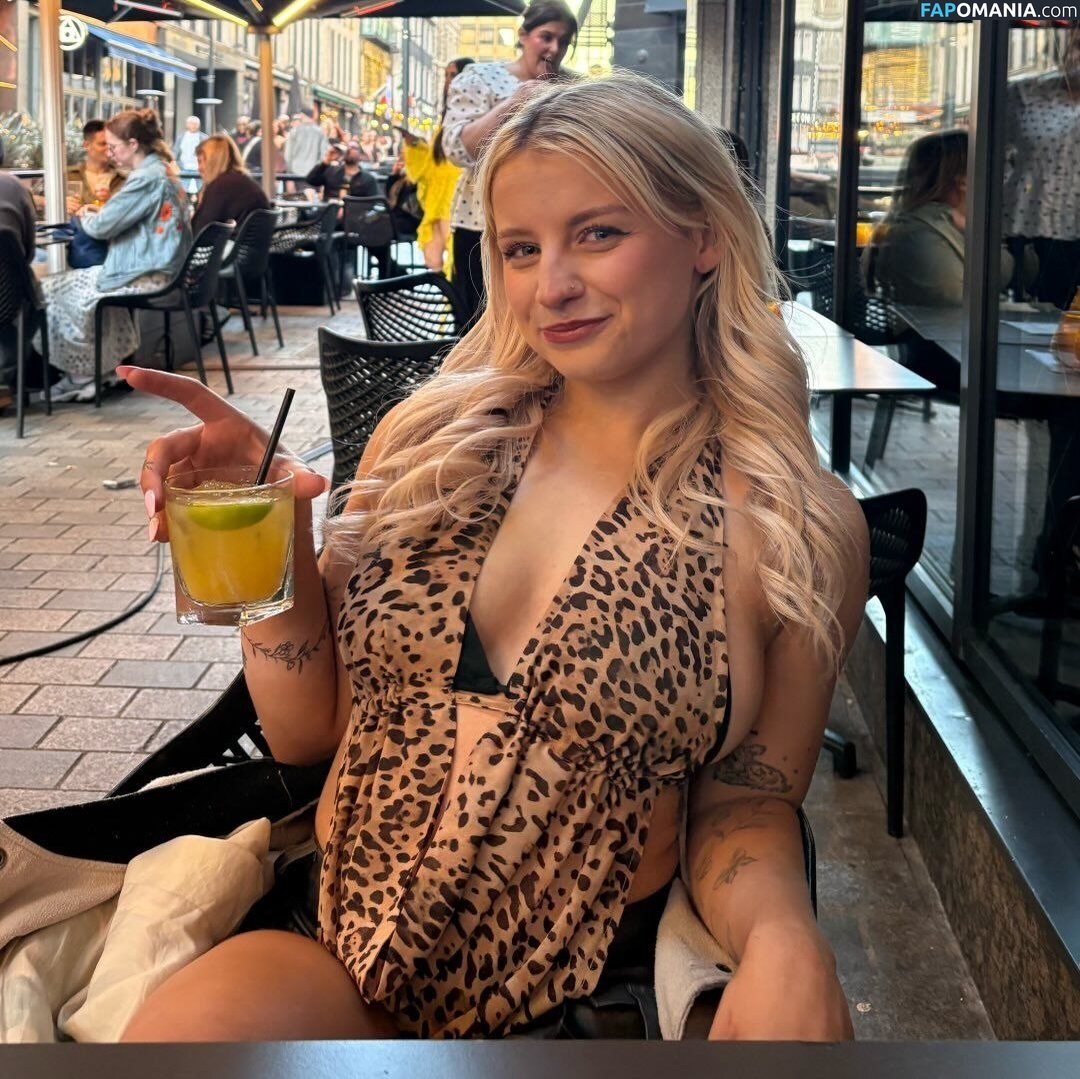 luceoliviaxo / lucyxoliviaa Meztelen OnlyFans  Kikerült fotó #5