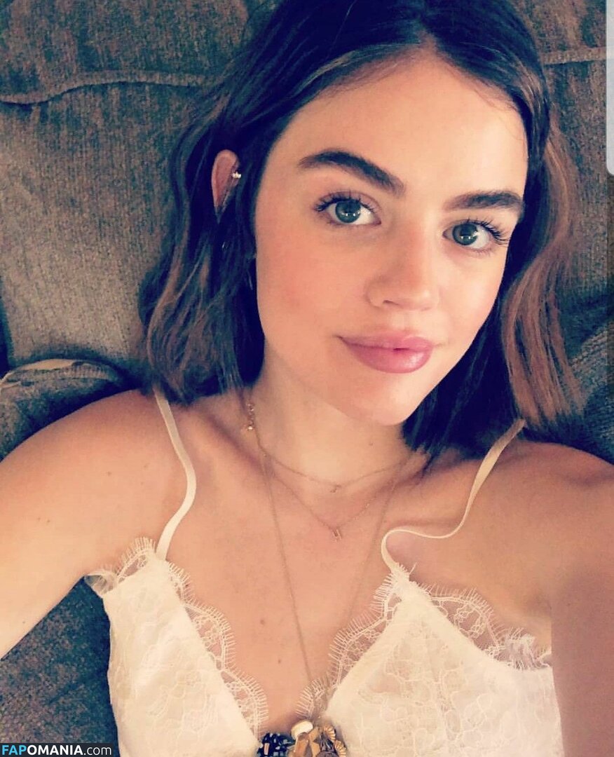Lucy Hale / lucyhale Meztelen OnlyFans  Kikerült fotó #8