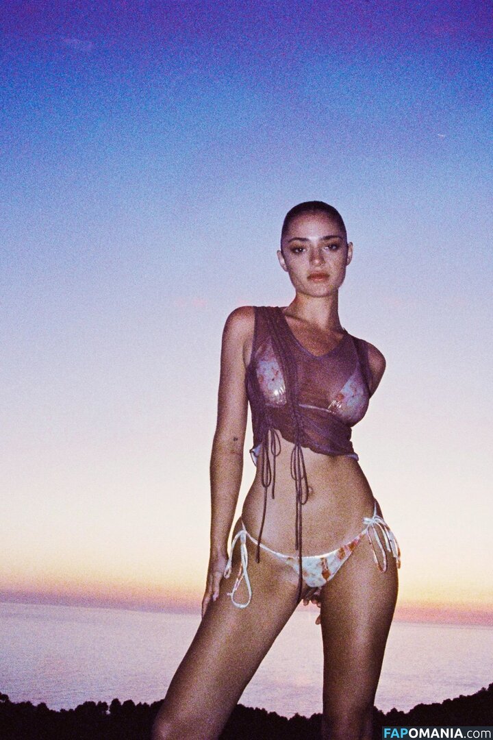 Luna Blaise / lunablaise Meztelen OnlyFans  Kikerült fotó #12