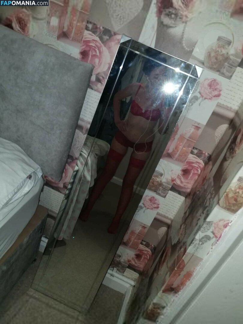 Lyl_24 / layla_24 Meztelen OnlyFans  Kikerült fotó #2