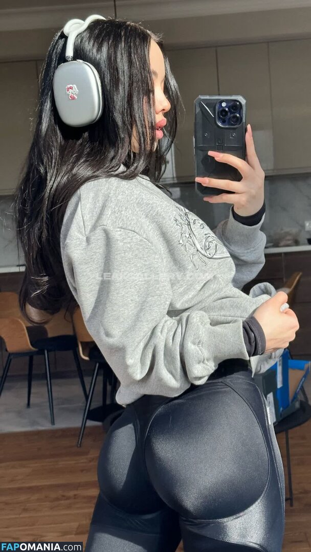 lyna_com2000 Meztelen OnlyFans  Kikerült fotó #3