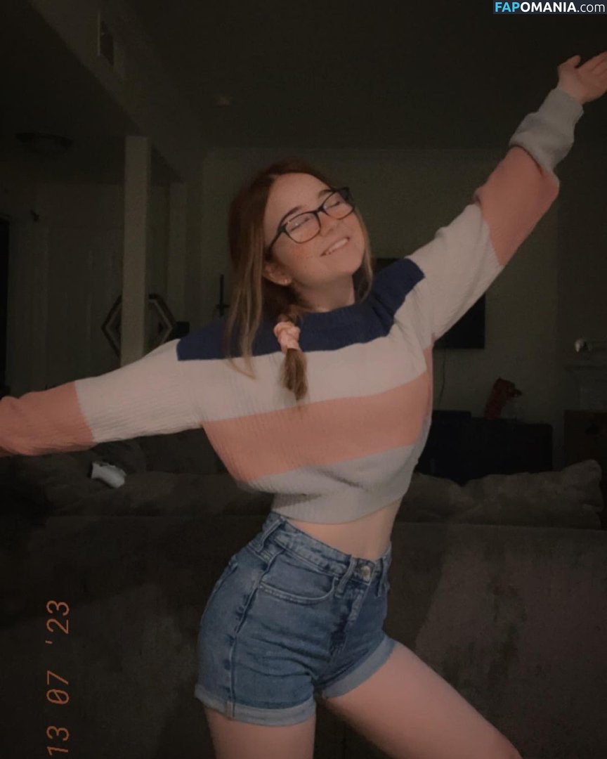 Lyssaurora Meztelen OnlyFans  Kikerült fotó #24